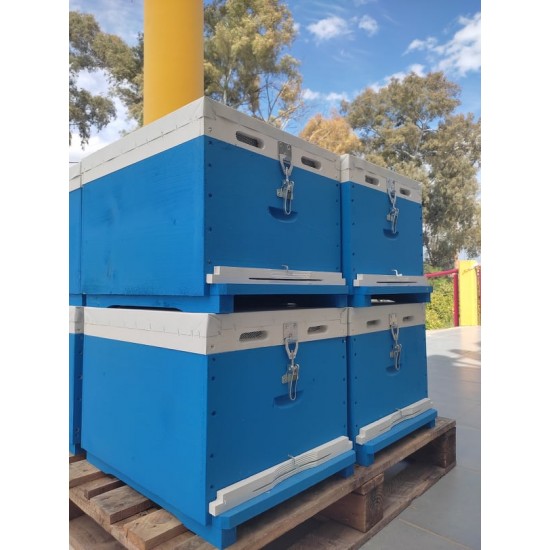 ΚΥΨΕΛΗ ΜΟΝΗ ΒΑΜΜΕΝΗ ΜΕ ΣΥΝΔΕΤΗΡΕΣ ΚΑΙ ΚΑΠΑΚΙ ΛΕΥΚΟ